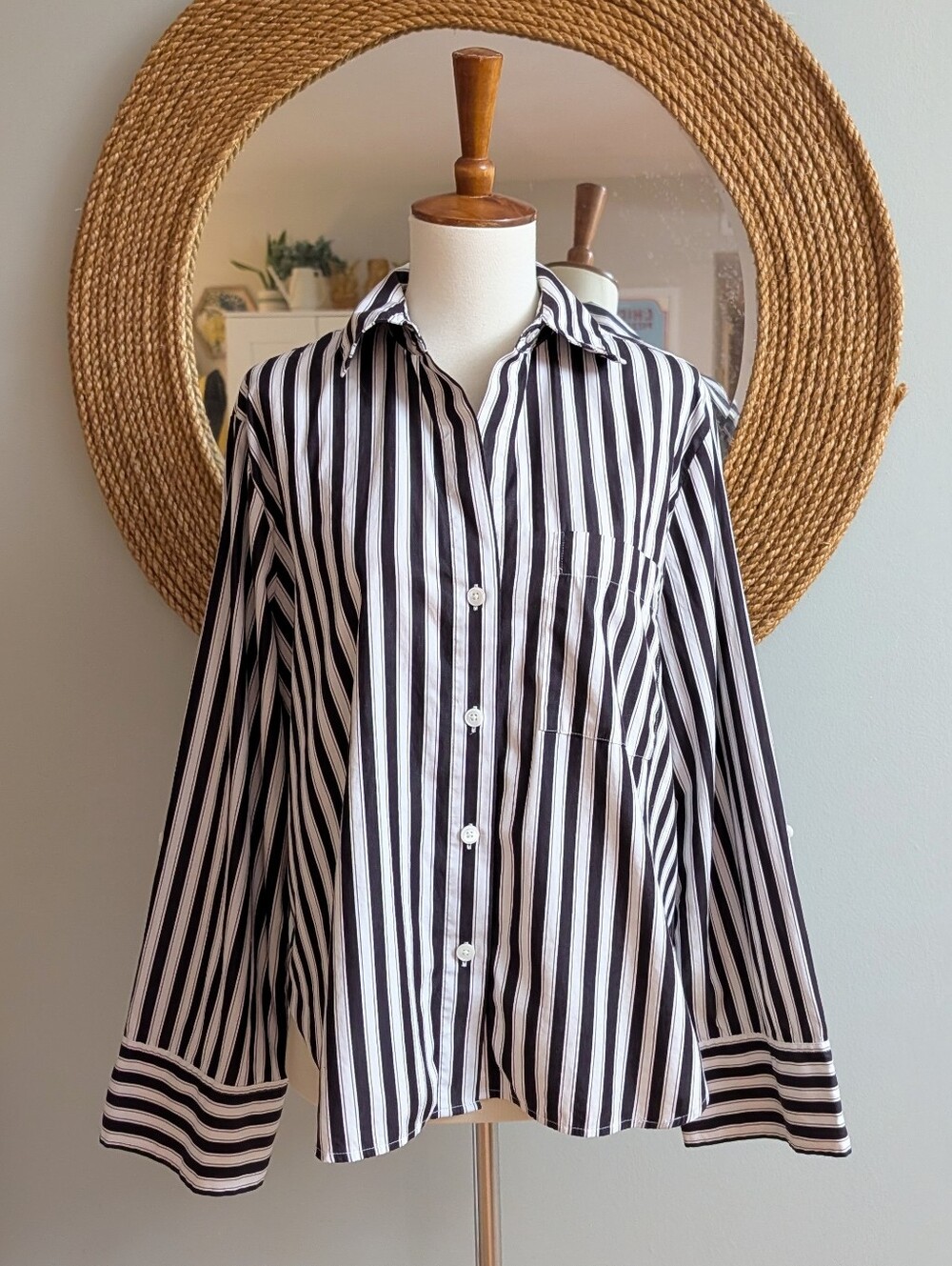 Madewell Easy Y-Neck Button Up Shirt - Picture 3 of 6